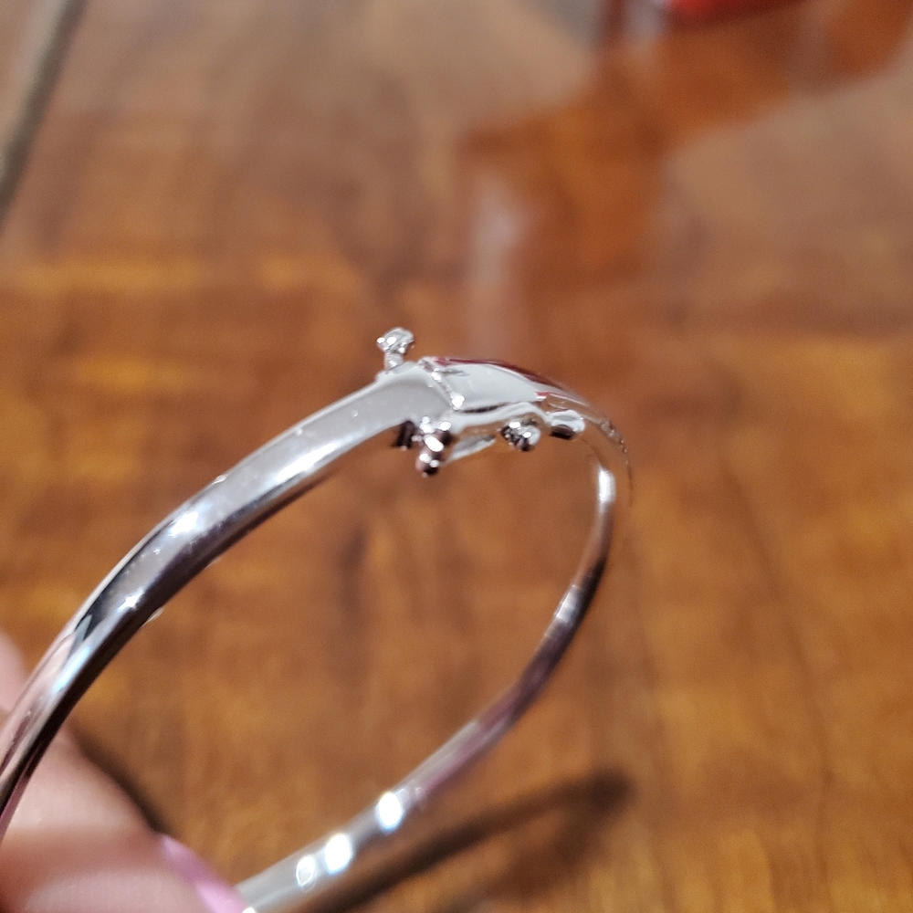 Elegant Silver Diamond Bracelet - Picture 4 of 4